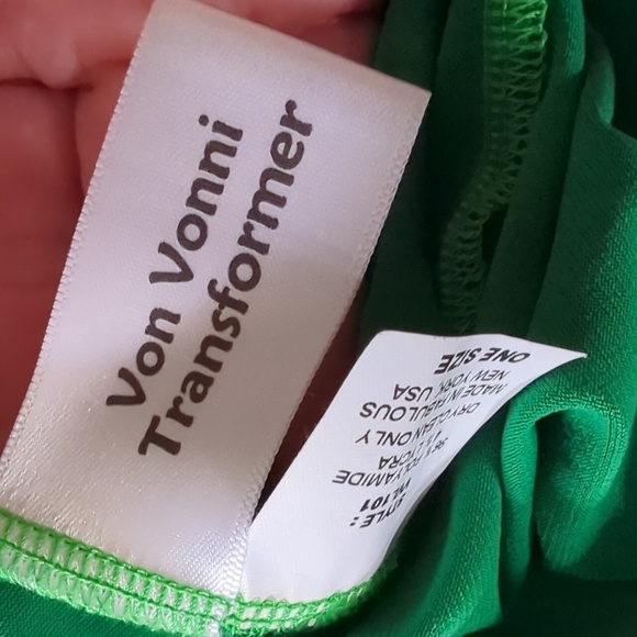 Von Vonni Transformer Dress Hi Lo - Picture 10 of 11